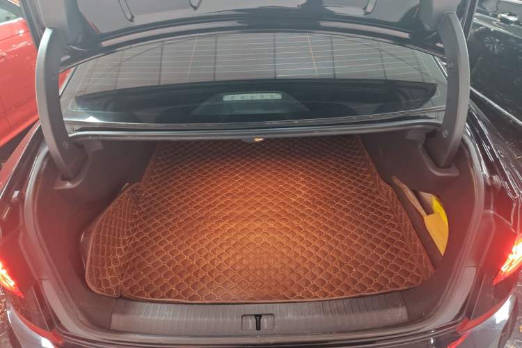 Used Volkswagen Passat New Energy 2022 Revised Version 430 PHEV Hybrid Elite Edition Trunk