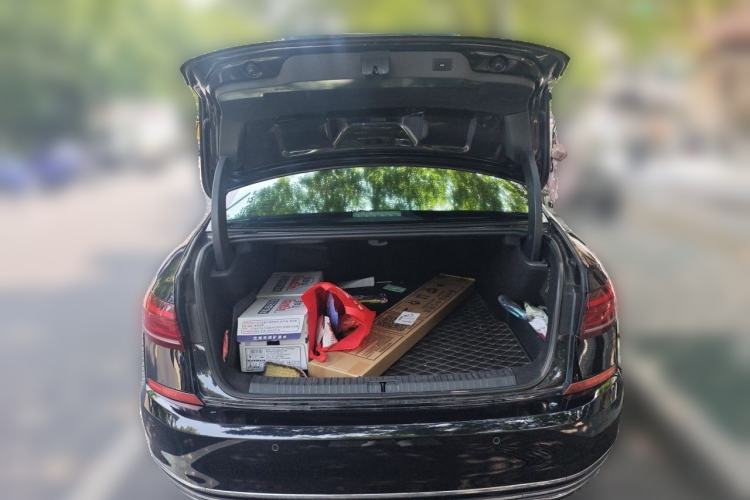 Used Volkswagen Passat New Energy 2022 430 PHEV Hybrid Luxury Edition Trunk