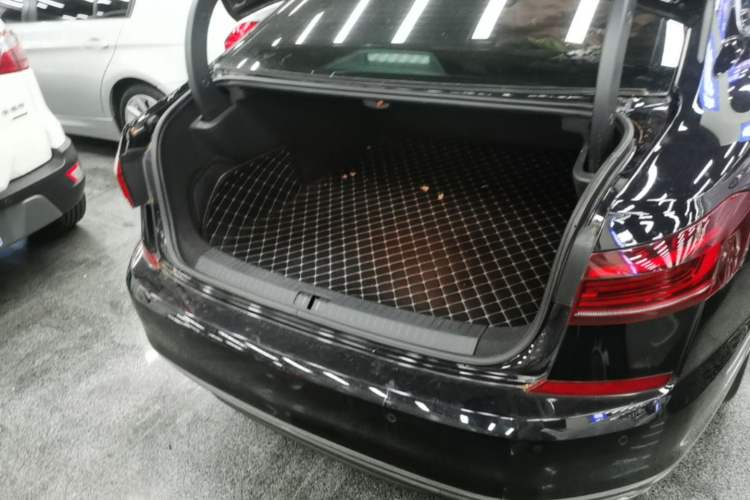 Used Volkswagen Passat New Energy 2022 430 PHEV Hybrid Luxury Edition Trunk