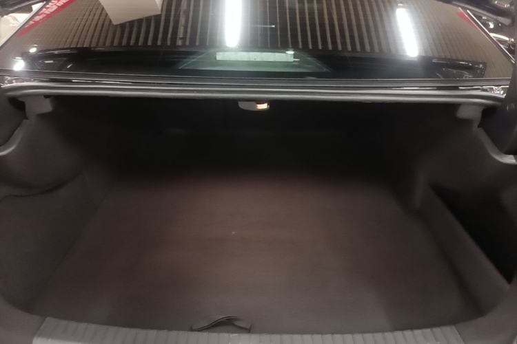 Used Volkswagen Passat New Energy 2022 430 PHEV Hybrid Business Edition Trunk