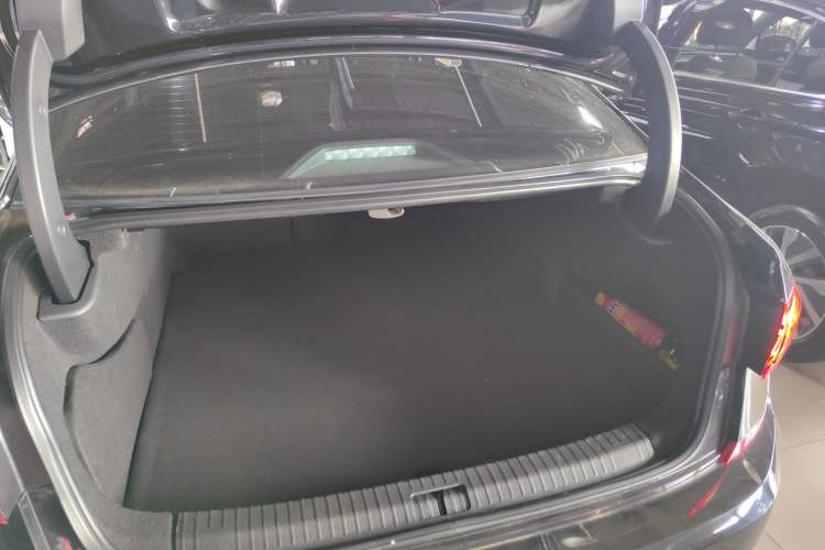 Used Volkswagen Passat New Energy 2022 Revised Version 430 PHEV Hybrid Elite Edition Trunk