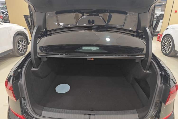 Used Volkswagen Passat New Energy 2022 Revised Version 430 PHEV Hybrid Elite Edition Trunk