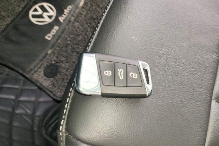 Used Volkswagen Passat New Energy 2022 430 PHEV Hybrid Elite Edition Vehicle Key