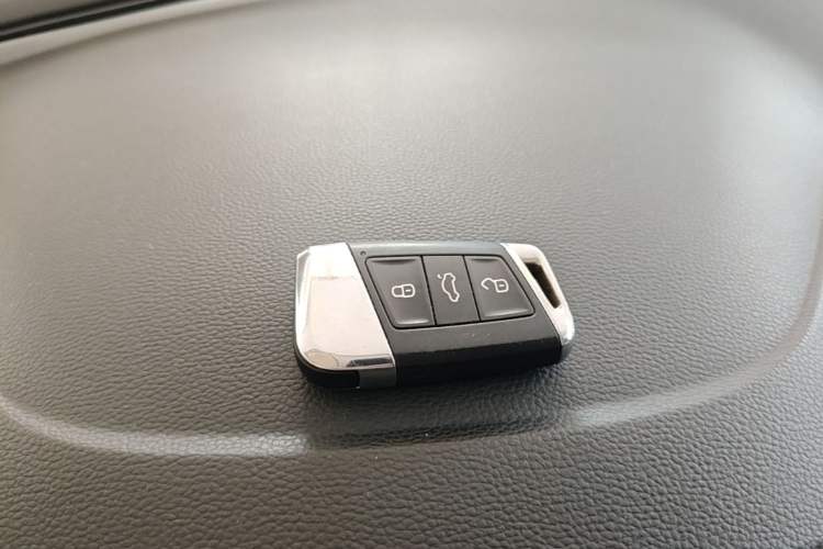 Used Volkswagen Passat New Energy 2022 430 PHEV Hybrid Elite Edition Vehicle Key