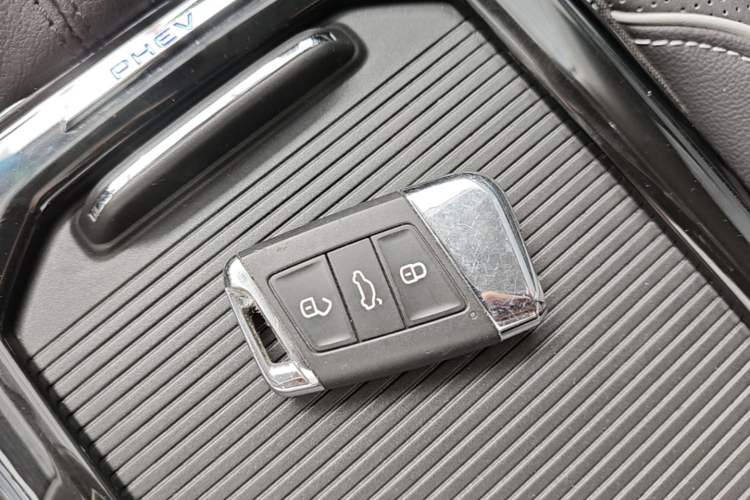 Used Volkswagen Passat New Energy 2022 430 PHEV Hybrid Luxury Edition Vehicle Key