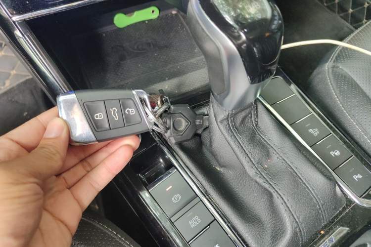 Used Volkswagen Passat New Energy 2022 430 PHEV Hybrid Luxury Edition Vehicle Key