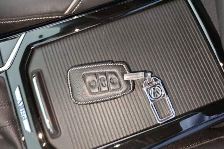 Used Volkswagen Passat New Energy 2022 430 PHEV Hybrid Elite Edition Vehicle Key
