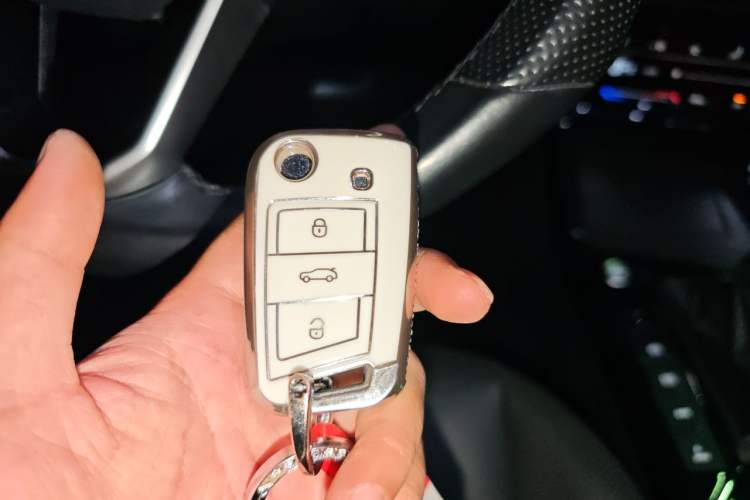 Used Volkswagen Passat New Energy 2022 430 PHEV Hybrid Luxury Edition Vehicle Key