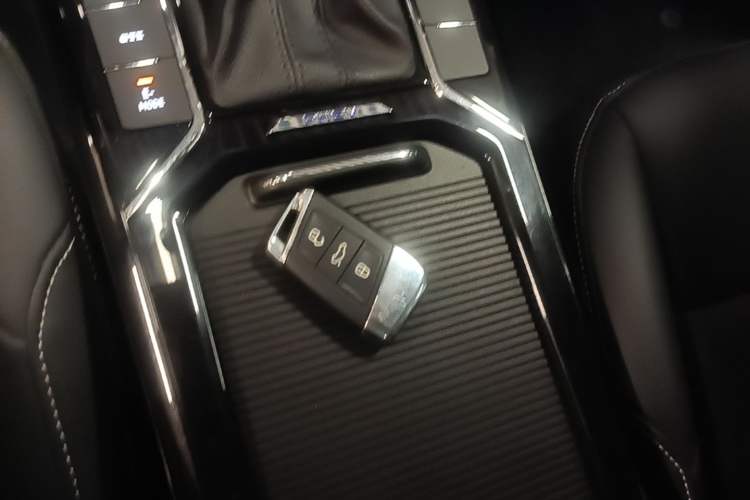Used Volkswagen Passat New Energy 2022 430 PHEV Hybrid Business Edition Vehicle Key