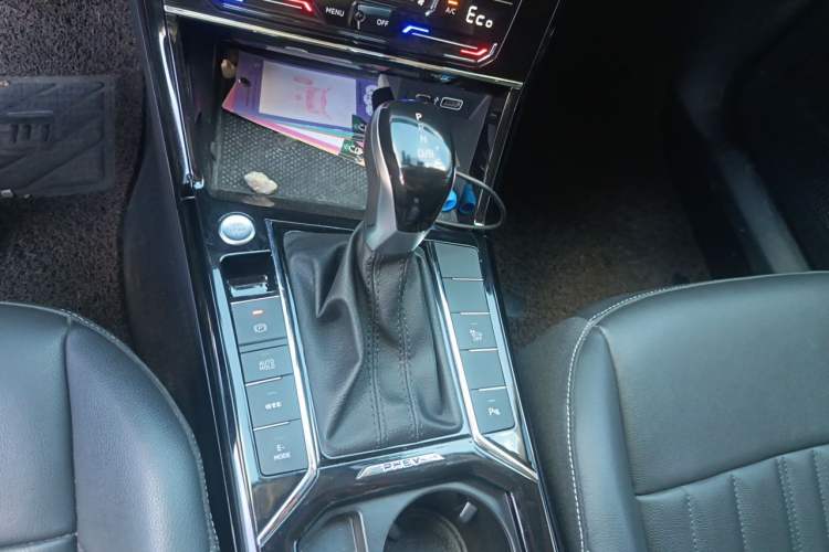 Used Volkswagen Passat New Energy 2022 430 PHEV Hybrid Elite Edition Gear Lever