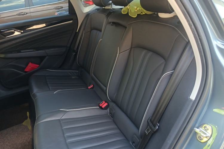 Used Volkswagen Passat New Energy 2022 430 PHEV Hybrid Elite Edition Left Rear Seat