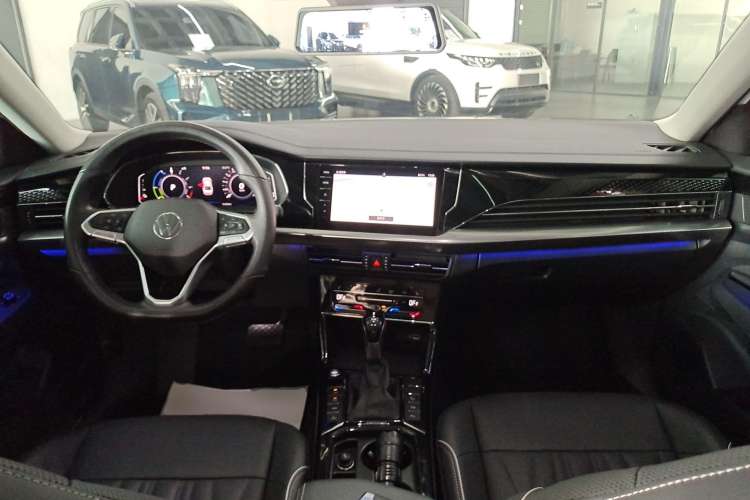 Used Volkswagen Passat New Energy 2022 430 PHEV Hybrid Luxury Edition Center Console