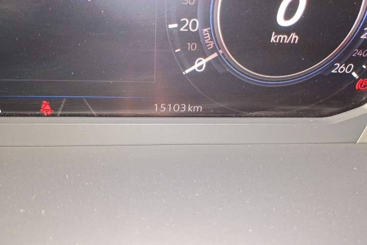 Used Volkswagen Passat New Energy 2022 430 PHEV Hybrid Luxury Edition Odometer Close Up