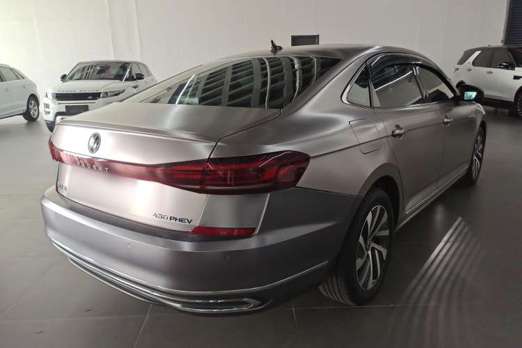 Used Volkswagen Passat New Energy 2022 430 PHEV Hybrid Luxury Edition Rear Right 45 Deg
