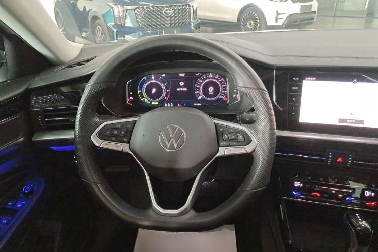 Used Volkswagen Passat New Energy 2022 430 PHEV Hybrid Luxury Edition Steering Wheel