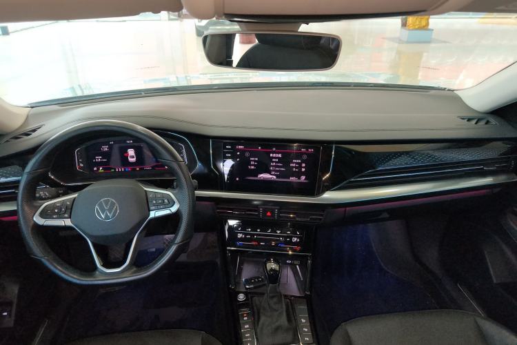 Used Volkswagen Passat New Energy 2022 430 PHEV Hybrid Luxury Edition Center Console