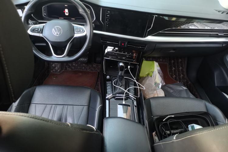 Used Volkswagen Passat New Energy 2022 430 PHEV Hybrid Luxury Edition Center Console