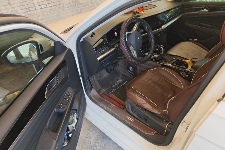Used Volkswagen Passat New Energy 2022 430 PHEV Hybrid Luxury Edition Driver Seat