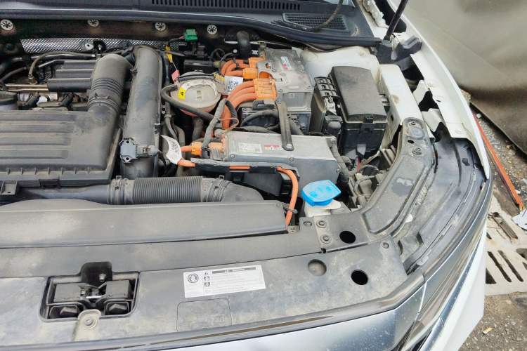 Used Volkswagen Passat New Energy 2022 430 PHEV Hybrid Luxury Edition Engine Bay Left