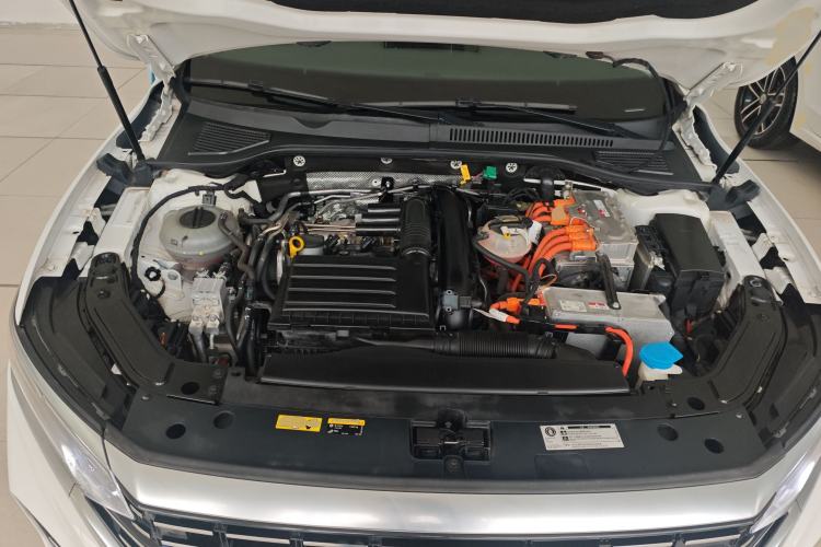 Used Volkswagen Passat New Energy 2022 430 PHEV Hybrid Luxury Edition Engine Bay