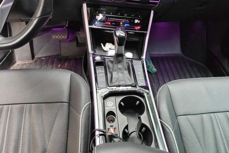Used Volkswagen Passat New Energy 2022 430 PHEV Hybrid Luxury Edition Gear Lever