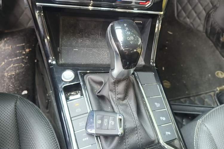 Used Volkswagen Passat New Energy 2022 430 PHEV Hybrid Luxury Edition Gear Lever