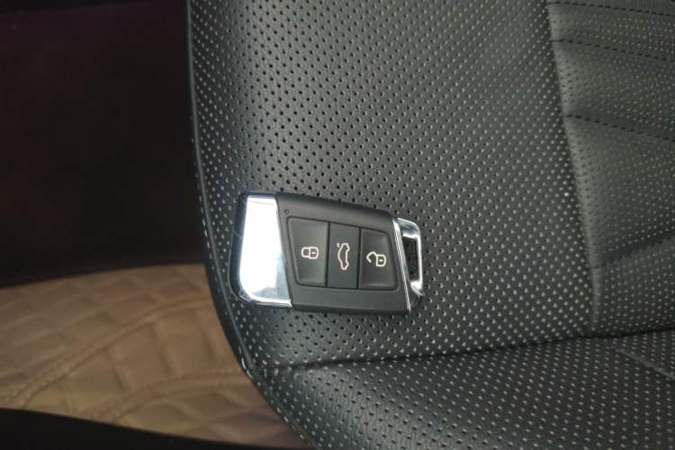 Used Volkswagen Passat New Energy 2022 430 PHEV Hybrid Luxury Edition Interior 1