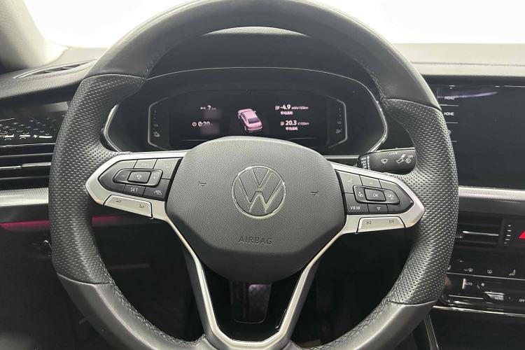 Used Volkswagen Passat New Energy 2022 430 PHEV Hybrid Luxury Edition Interior 2
