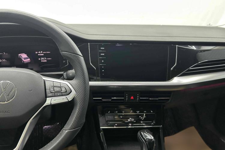 Used Volkswagen Passat New Energy 2022 430 PHEV Hybrid Luxury Edition Interior 3