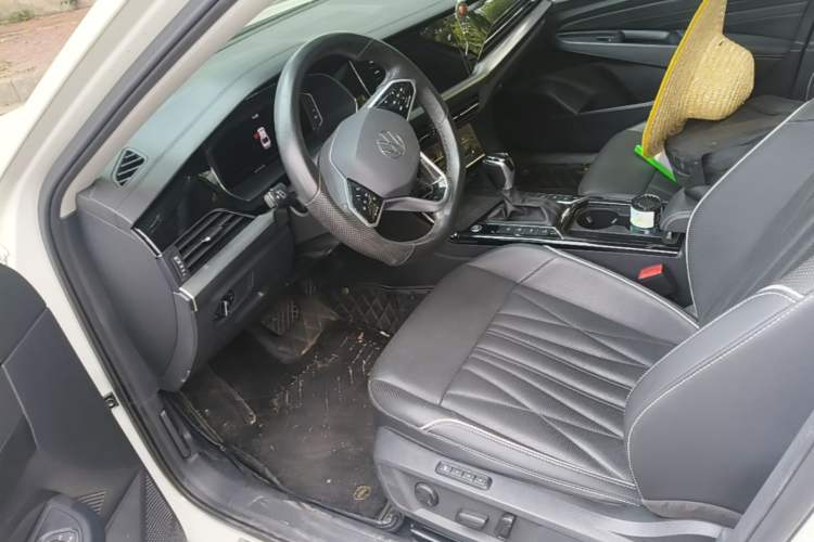 Used Volkswagen Passat New Energy 2022 430 PHEV Hybrid Luxury Edition Left Front Seat