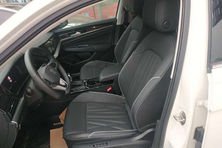 Used Volkswagen Passat New Energy 2022 430 PHEV Hybrid Luxury Edition Left Front Seat