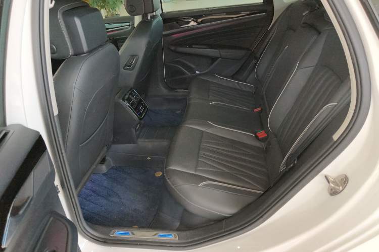Used Volkswagen Passat New Energy 2022 430 PHEV Hybrid Luxury Edition Left Rear Seat