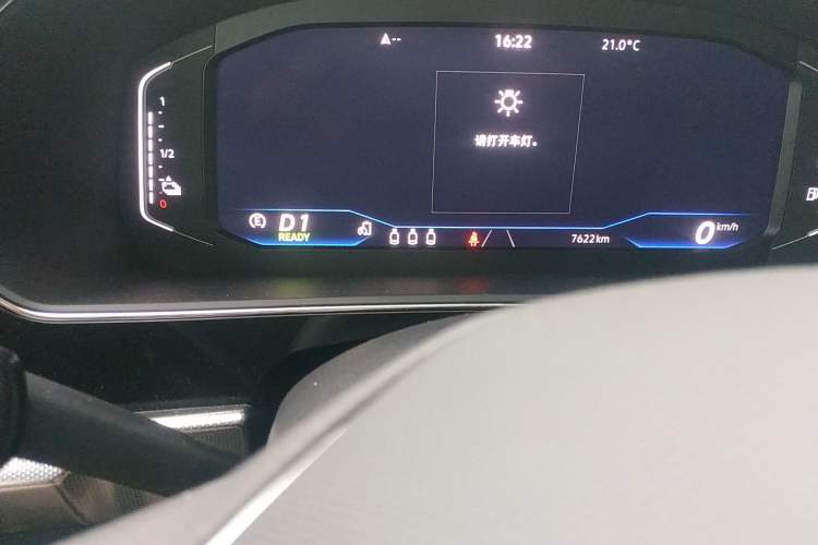 Used Volkswagen Passat New Energy 2022 430 PHEV Hybrid Luxury Edition Odometer Close Up