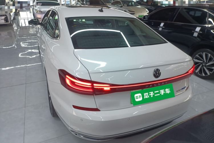 Used Volkswagen Passat New Energy 2022 430 PHEV Hybrid Luxury Edition Rear
