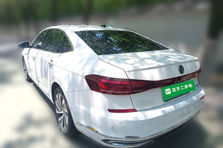 Used Volkswagen Passat New Energy 2022 430 PHEV Hybrid Luxury Edition Rear Left 45 Deg
