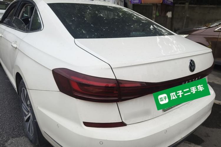 Used Volkswagen Passat New Energy 2022 430 PHEV Hybrid Luxury Edition Rear Left 45 Deg
