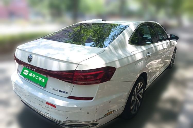 Used Volkswagen Passat New Energy 2022 430 PHEV Hybrid Luxury Edition Rear Right 45 Deg