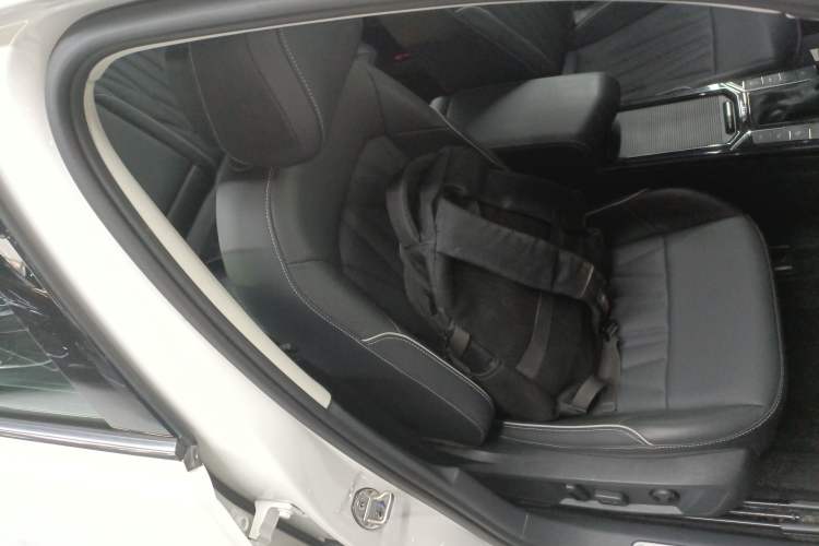 Used Volkswagen Passat New Energy 2022 430 PHEV Hybrid Luxury Edition Right Front Seat