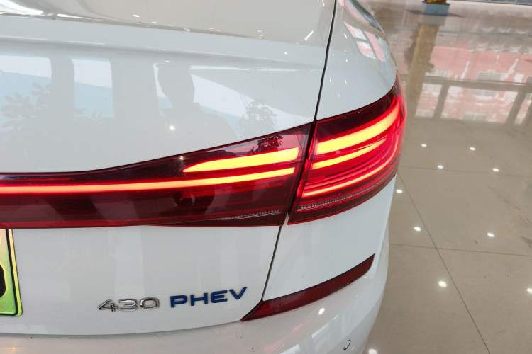 Used Volkswagen Passat New Energy 2022 430 PHEV Hybrid Luxury Edition Right Rear Taillight