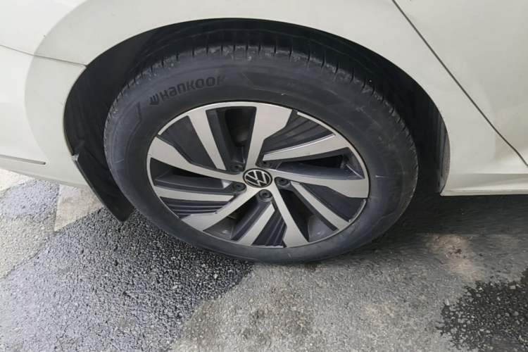 Used Volkswagen Passat New Energy 2022 430 PHEV Hybrid Luxury Edition Right Rear Wheel Hub