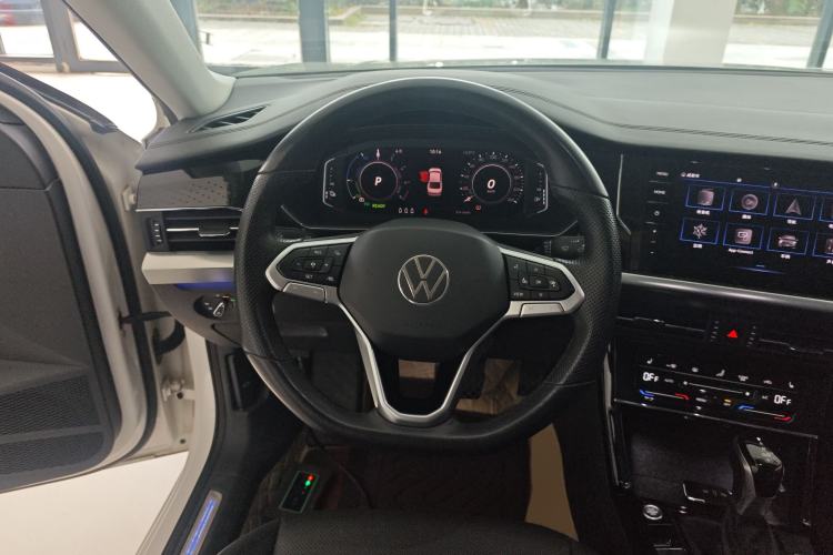 Used Volkswagen Passat New Energy 2022 430 PHEV Hybrid Luxury Edition Steering Wheel