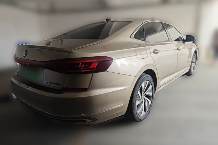 Used Volkswagen Passat New Energy 2022 430 PHEV Hybrid Luxury Edition Rear Right 45 Deg