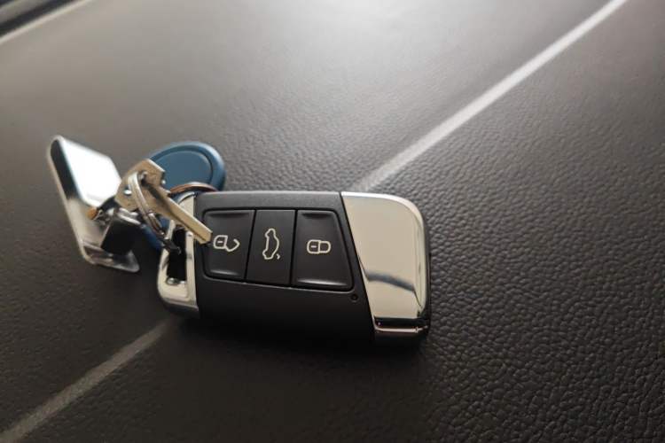 Used Volkswagen Passat New Energy 2022 430 PHEV Hybrid Luxury Edition Vehicle Key