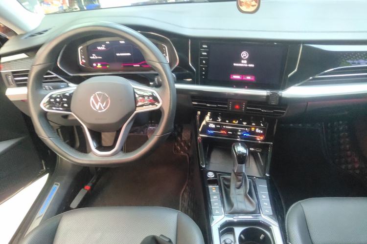 Used Volkswagen Passat New Energy 2023 430 PHEV Hybrid Luxury Edition Audio And AC Panel