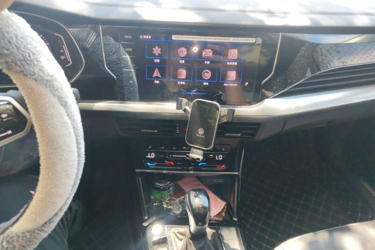 Used Volkswagen Passat New Energy 2023 430 PHEV Hybrid Elite Edition Audio And AC Panel