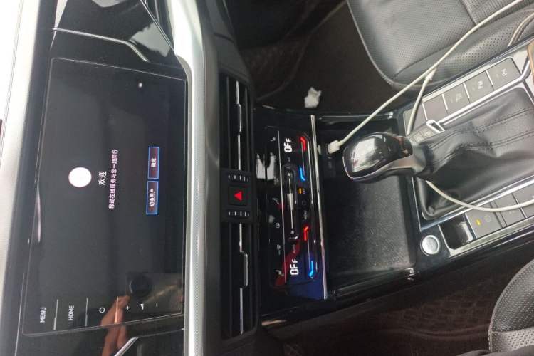 Used Volkswagen Passat New Energy 2023 430 PHEV Hybrid Luxury Edition Audio And AC Panel