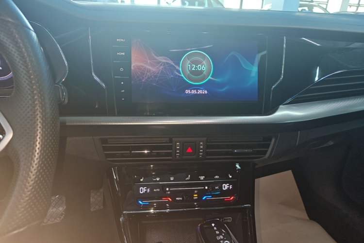 Used Volkswagen Passat New Energy 2023 430 PHEV Hybrid Elite Edition Audio And AC Panel