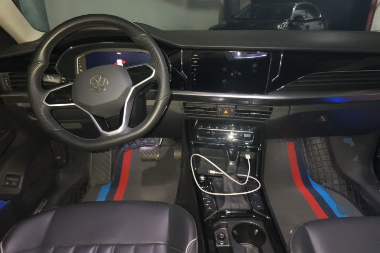 Used Volkswagen Passat New Energy 2023 430 PHEV Hybrid Elite Edition Center Console