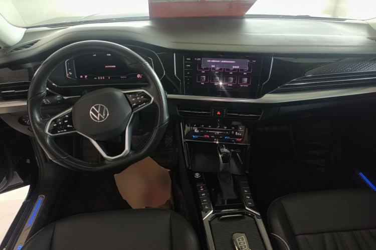 Used Volkswagen Passat New Energy 2023 430 PHEV Hybrid Luxury Edition Center Console