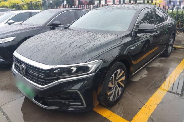 Ojetý Volkswagen Passat New Energy 2023 430 PHEV Hybrid Elite Edition